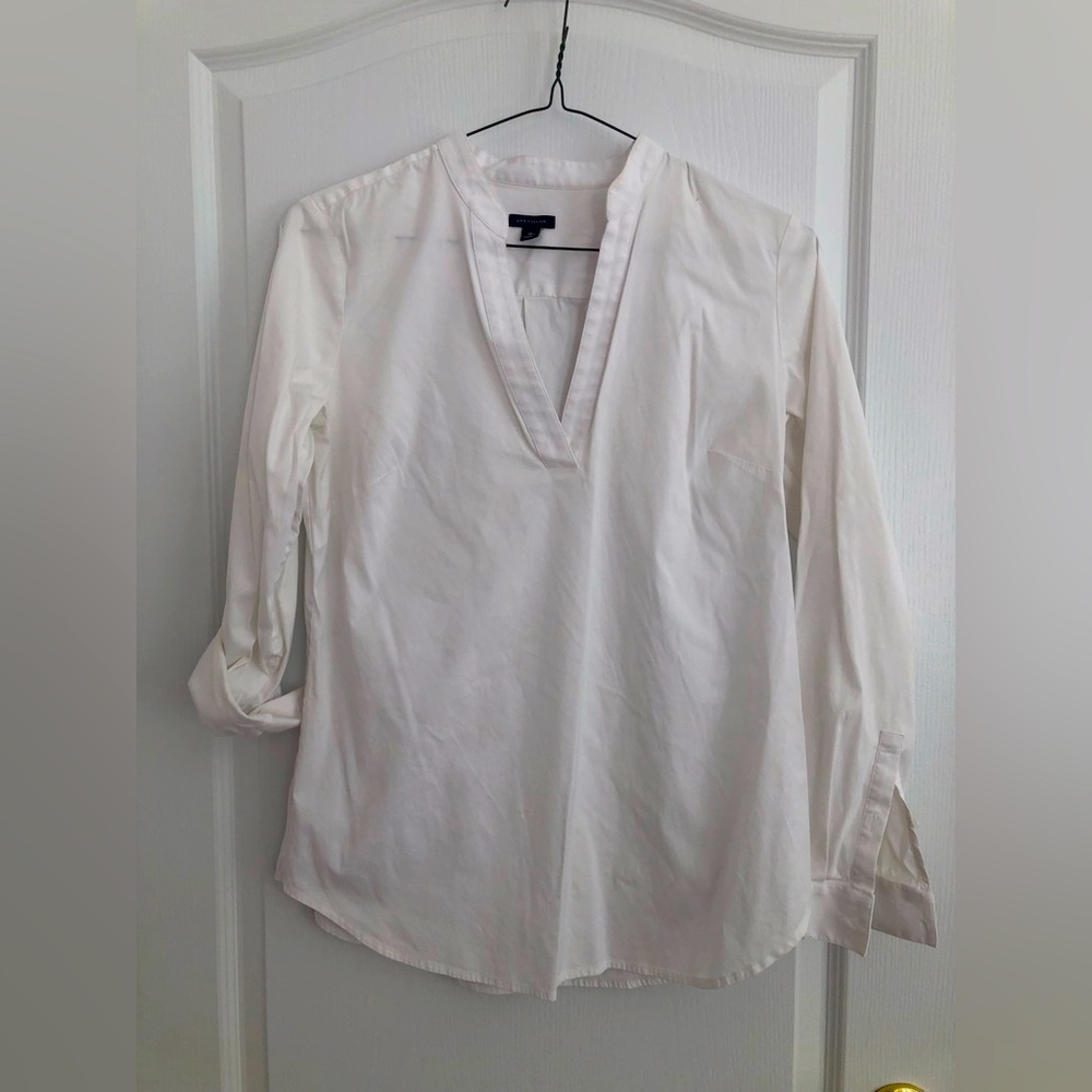 Ann Taylor White Cotton Blouse.  Size M.